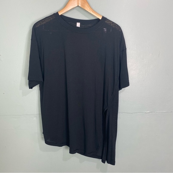 Lululemon Sheer T Shirt Slit Asymmetrical Hem Tee Black Veil Sz 12‎ - Picture 1 of 5